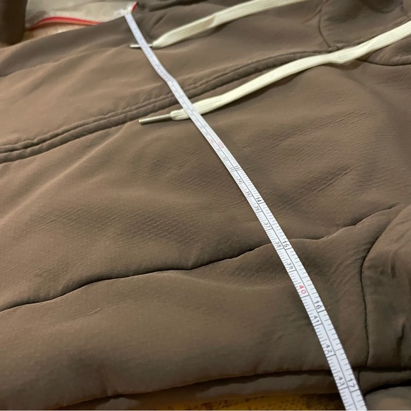 Mountain Equipment Co-op Water Resistant Jacket in XS - Picture 12 of 13